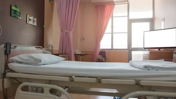 女人老了，走不动了，这2件事最好守口如瓶，这才是真聪明